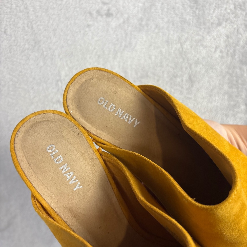 Old Navy Womens Mustard Yellow Faux Suede Pointed Toe Block Heel Mules Size 9 - Picture 5 of 9